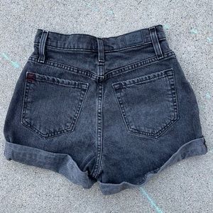 BDG Mom High Rise black was denim shorts size 24 casual normcore Preowned
